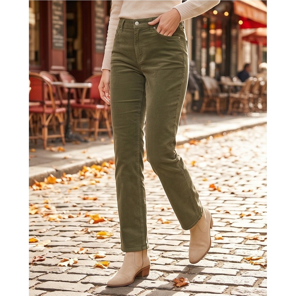 Chico's 3 Short Olive Green Corduroy Straight Leg Pants